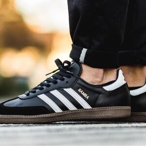 Adidas Samba OG Athletic Shoe - W size 7